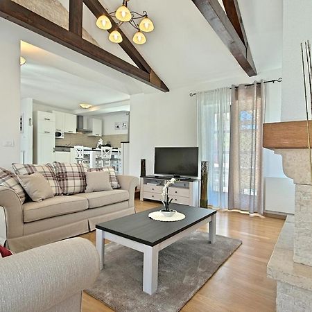 Stone Villa Zahara Ližnjan Eksteriør billede