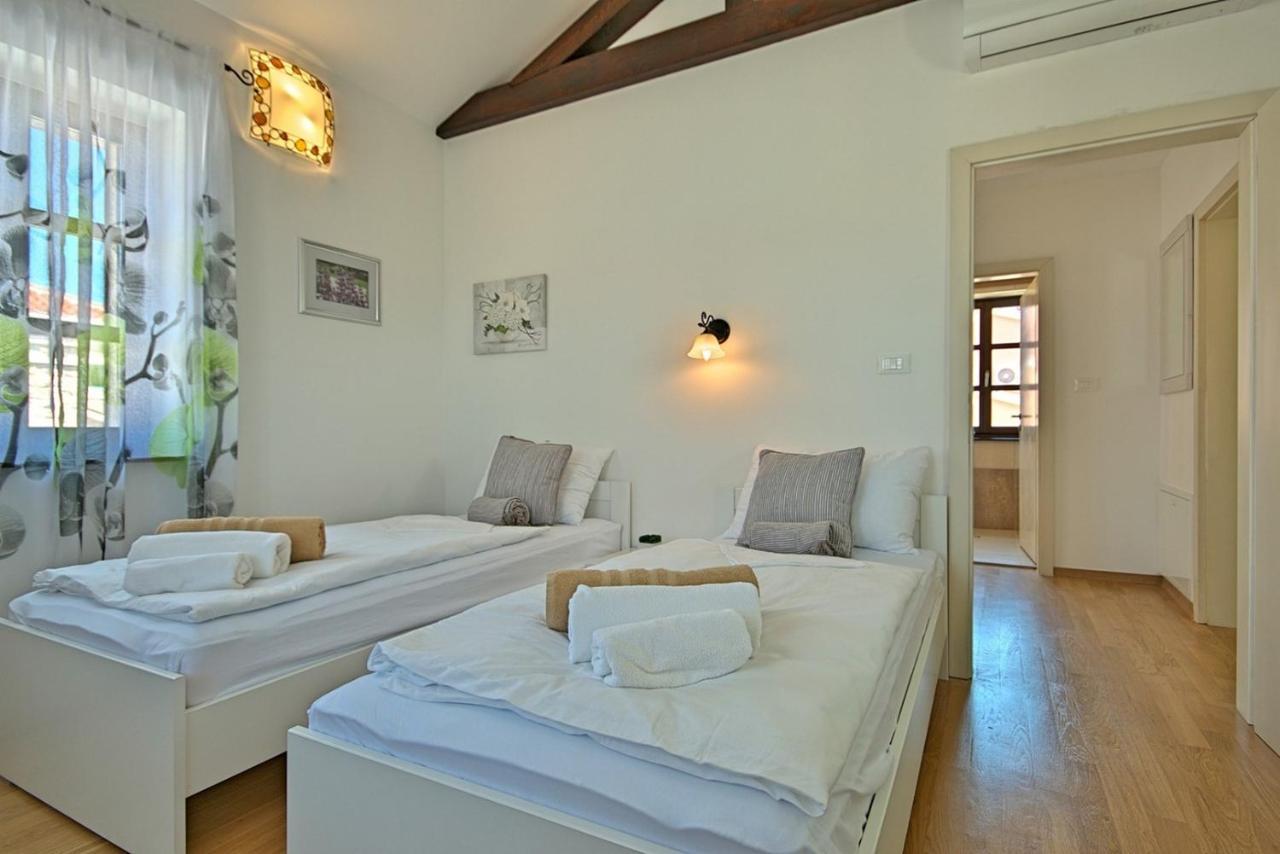 Stone Villa Zahara Ližnjan Eksteriør billede